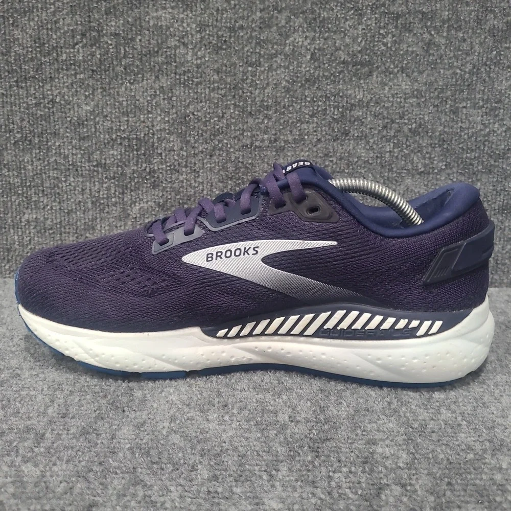 Brooks Mens BEAST GTS 24 Blue White Walking Sneakers Sz 11D